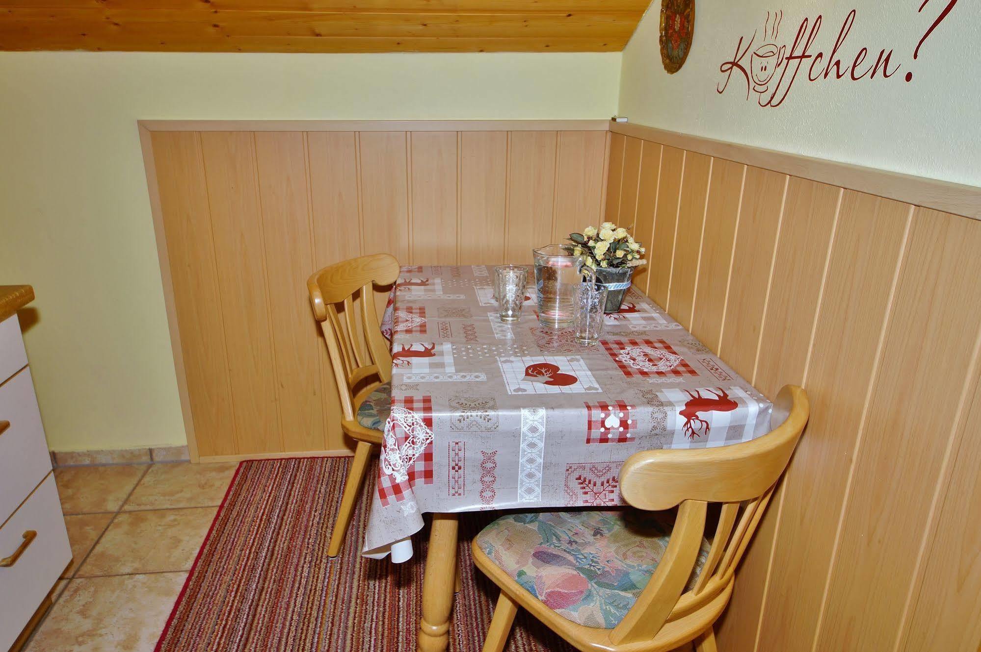 Ferienwohnung Johannesklause ミッテンヴァルト エクステリア 写真